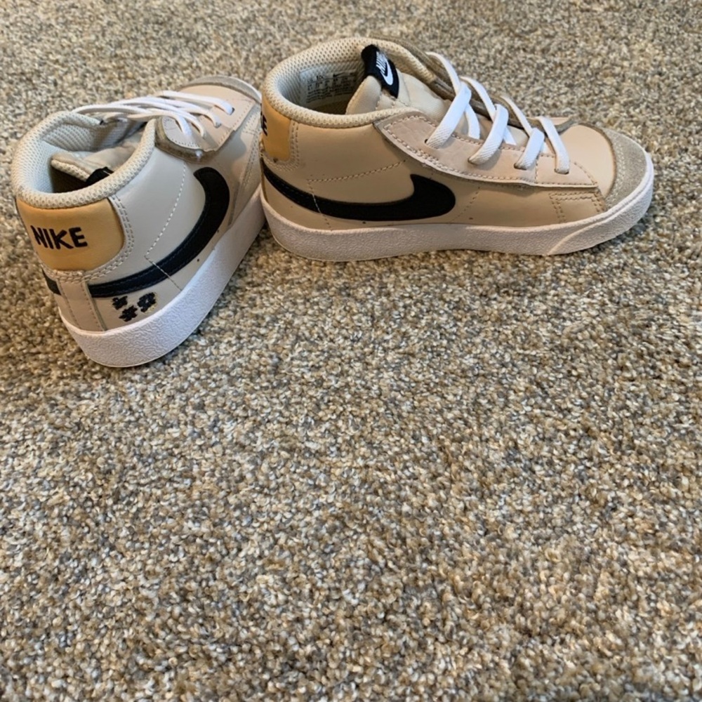 Nike Kids' Cream and Black Sneakers